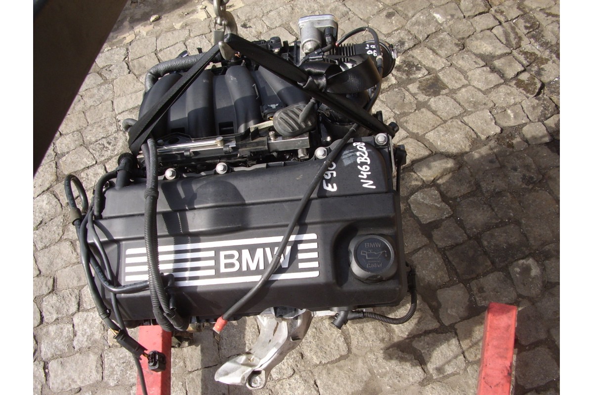 Двигатель бмв 320i. Мотор n46b20. Двигатель BMW n46b20. Мотор n46 BMW. Мотор BMW n46 e90.